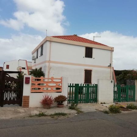 Seguimi A Calasetta Sant'Antioco Exterior photo