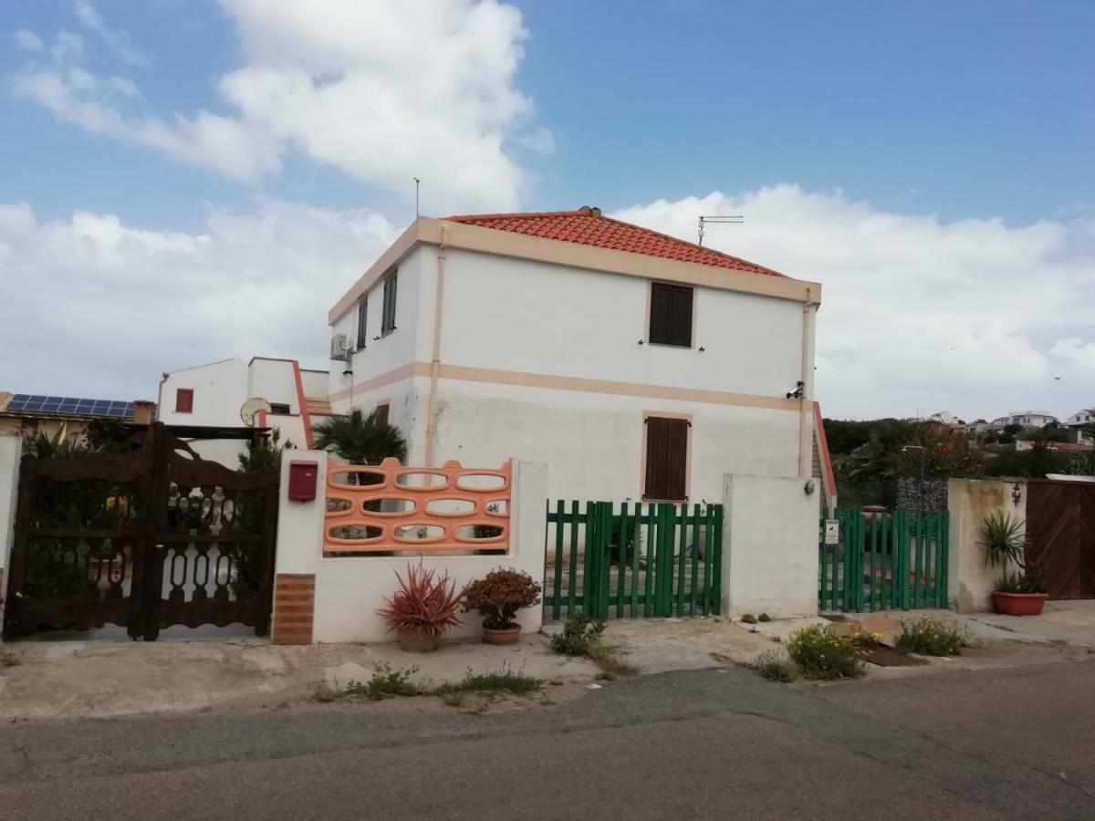Seguimi A Calasetta Sant'Antioco Exterior photo
